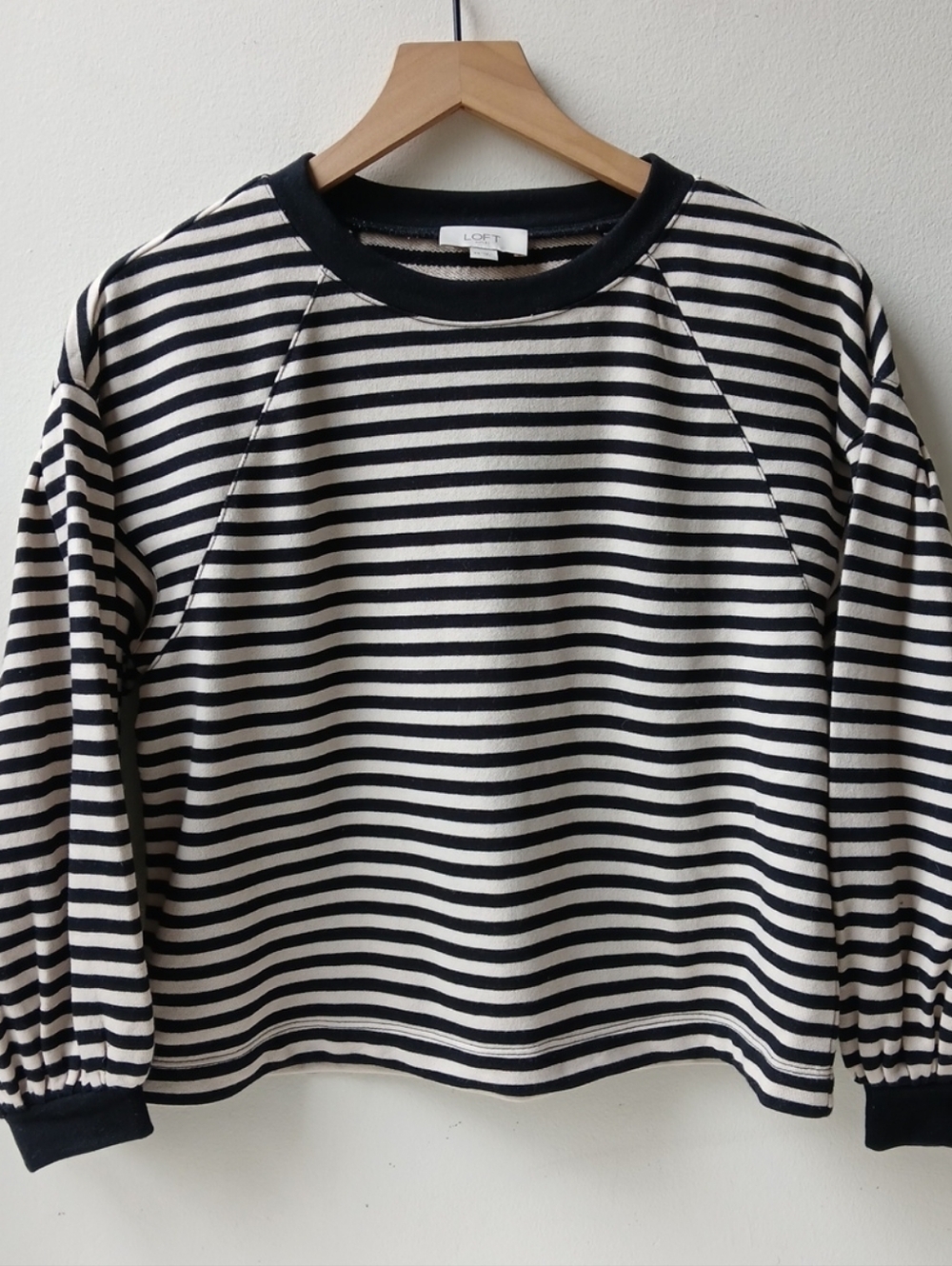 Loft Outlet Crop Sweatshirt Black Tan Stripe Women's XS